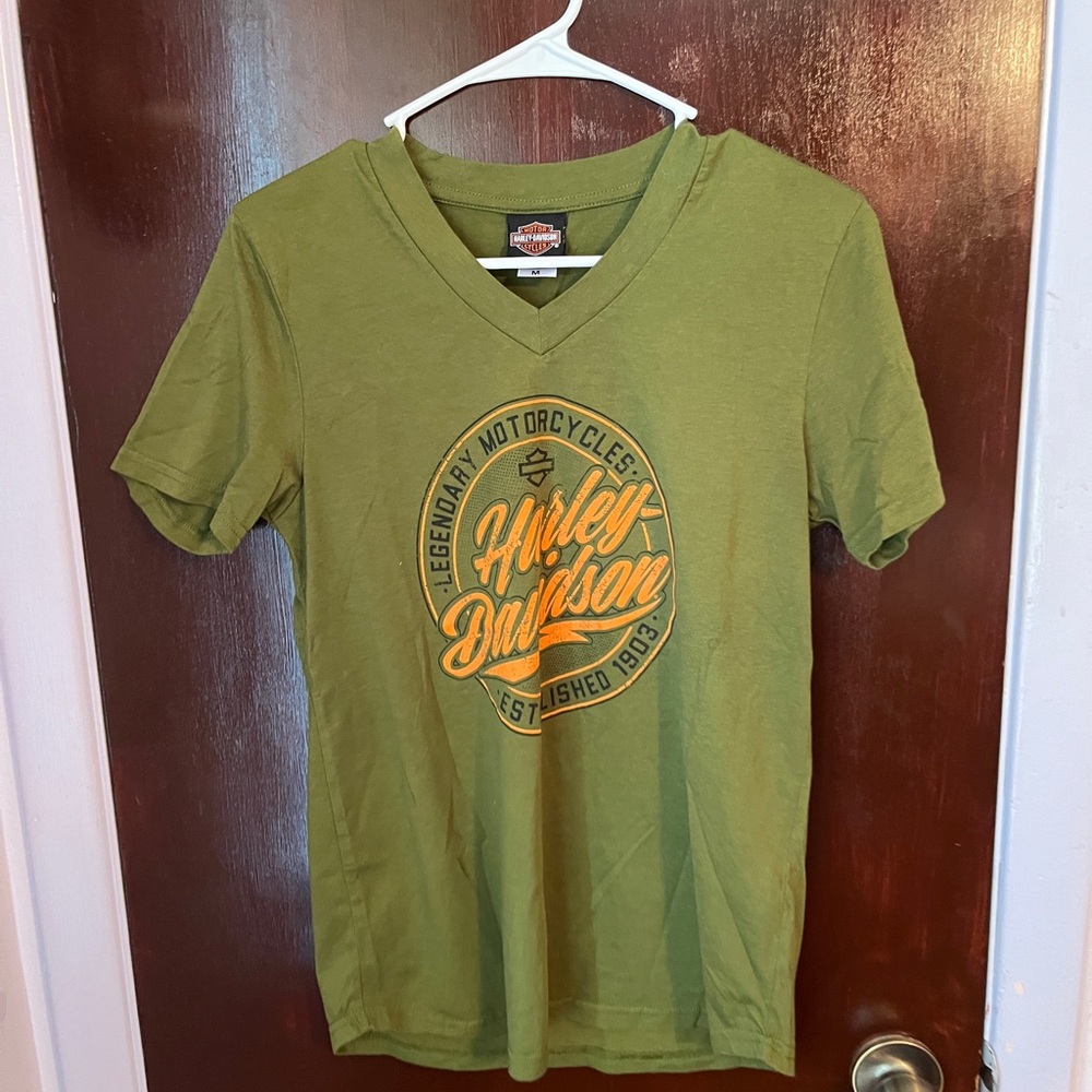 Woman’s Harley Davidson green V neck Tshirt 20th anniversary Manheim, PA